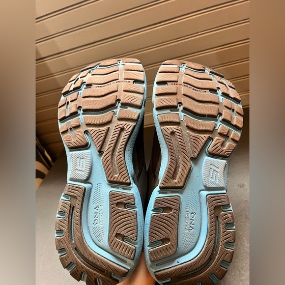Brooks ghost and Sky Blue Running Shoes men’s size 10.5 main image 7
